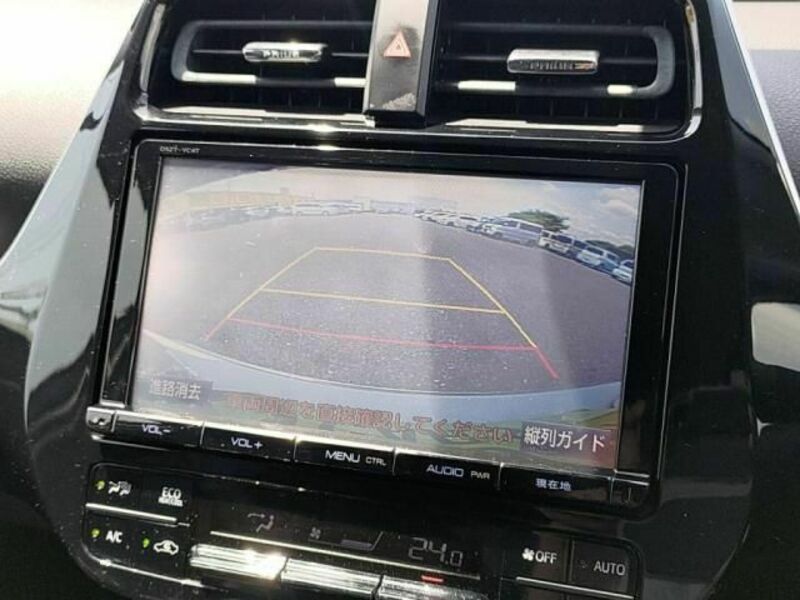 PRIUS-17