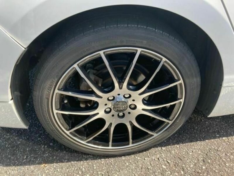 PRIUS-8