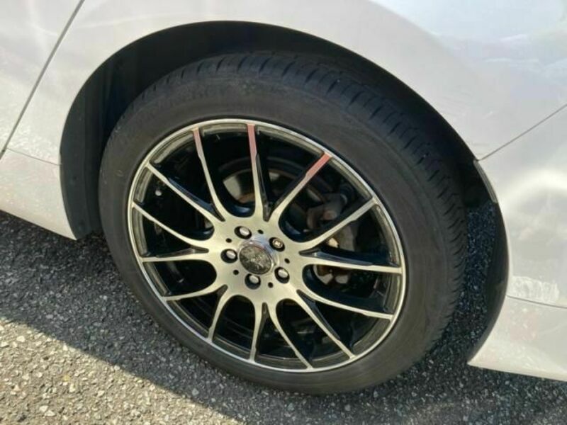PRIUS-9