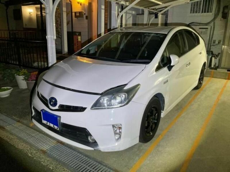 PRIUS PHV