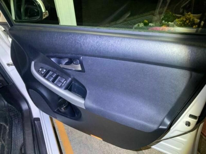 PRIUS PHV-9