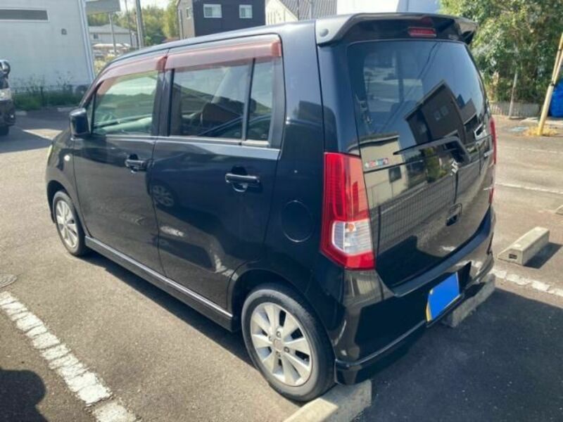 WAGON R-3