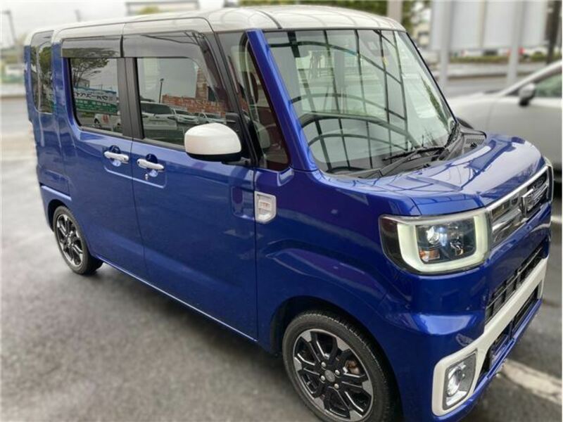 DAIHATSU　WAKE
