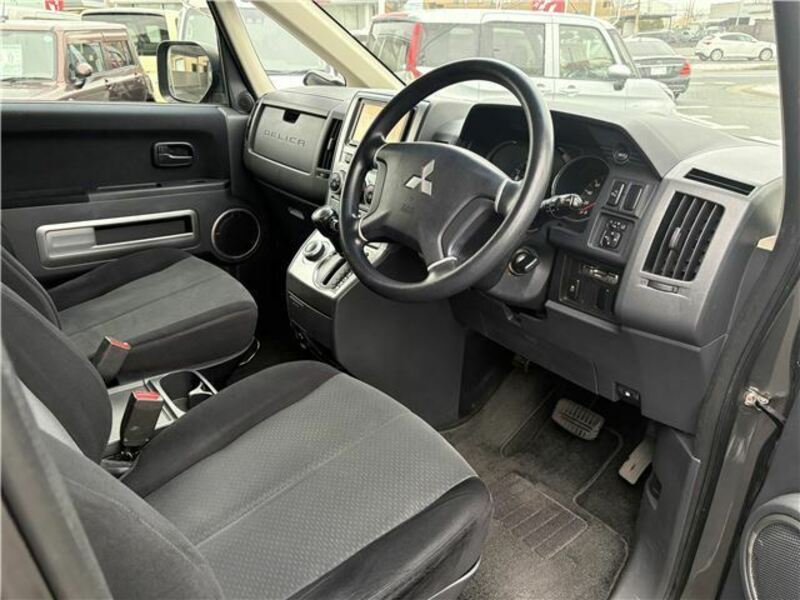 DELICA D5