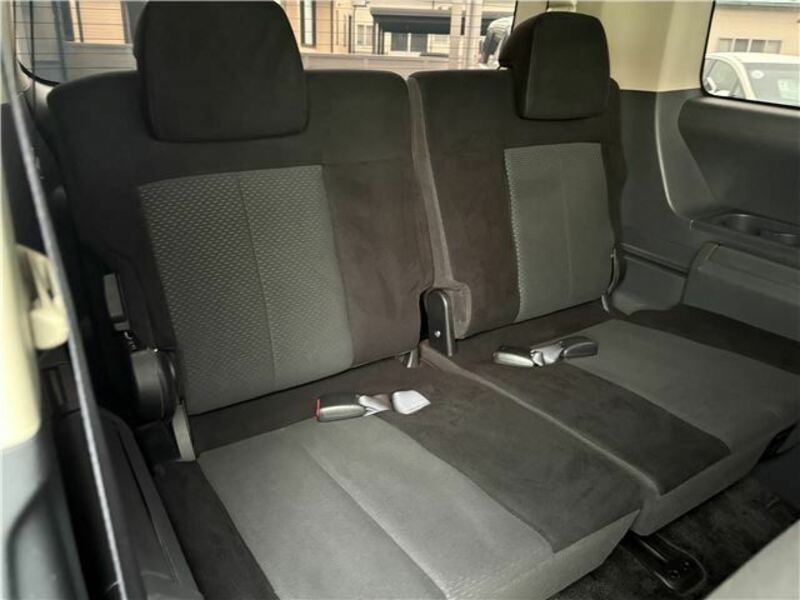 DELICA D5