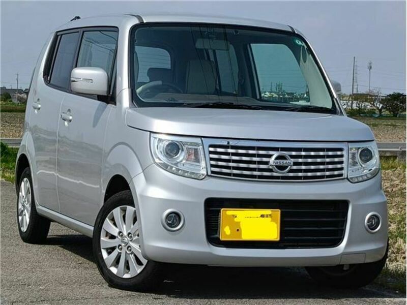 NISSAN　MOCO