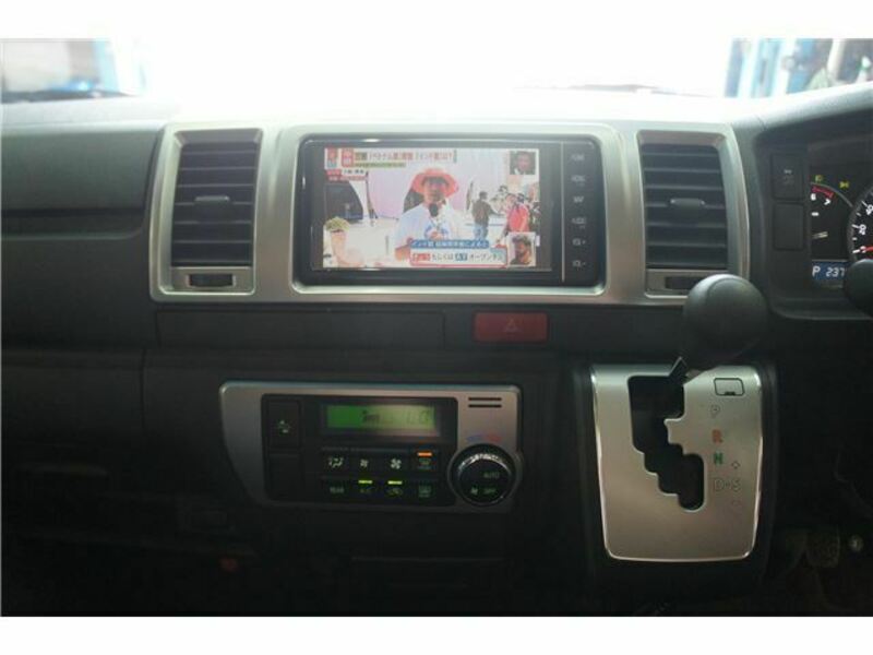 HIACE VAN-4