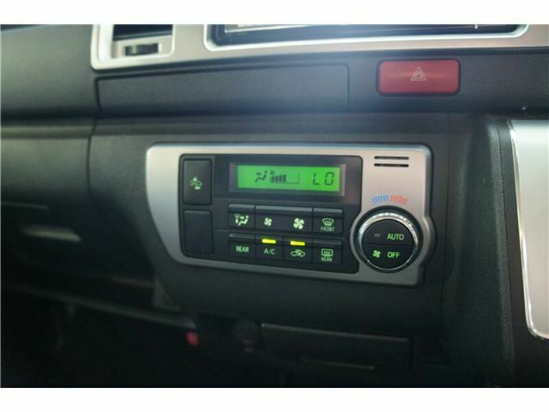 HIACE VAN-8