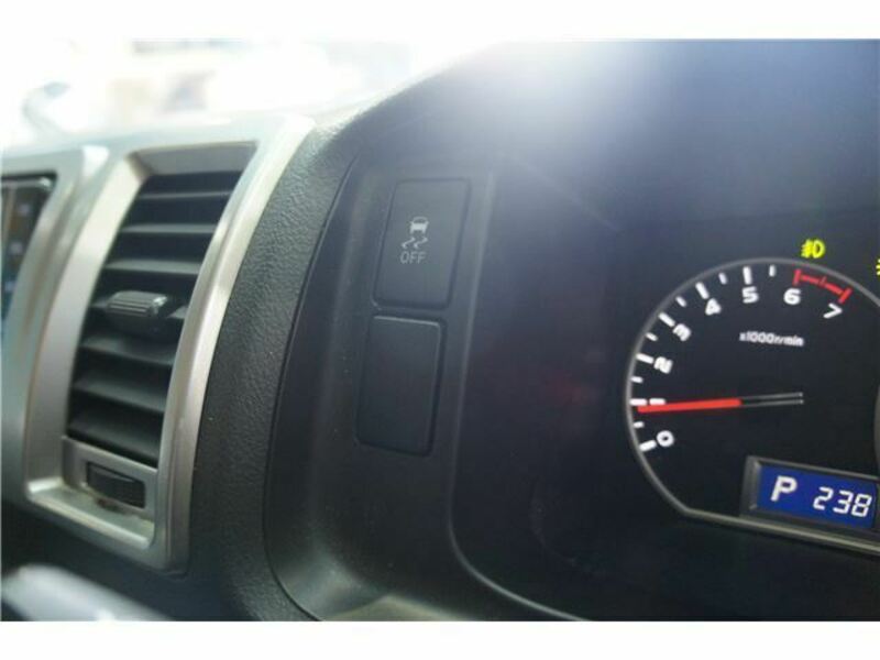 HIACE VAN-12