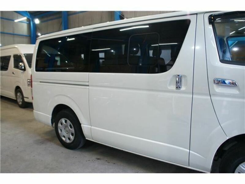 HIACE VAN-27