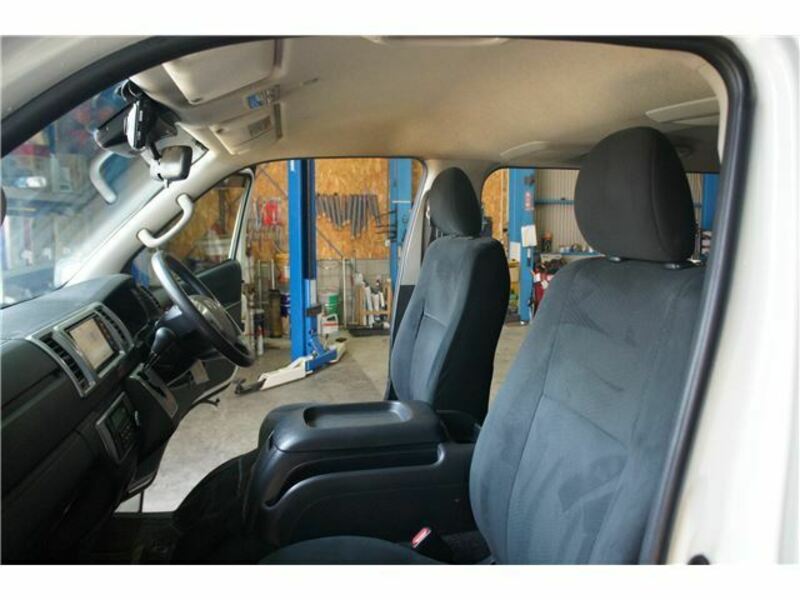 HIACE VAN-46
