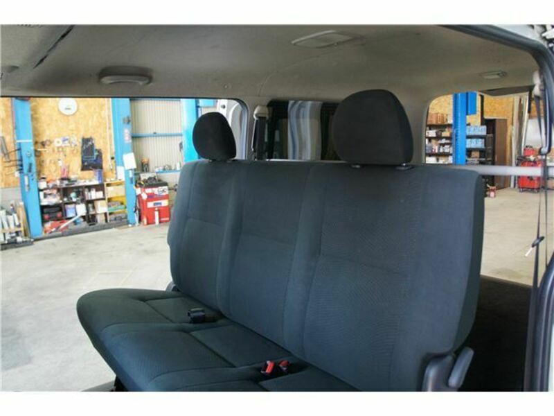 HIACE VAN-49