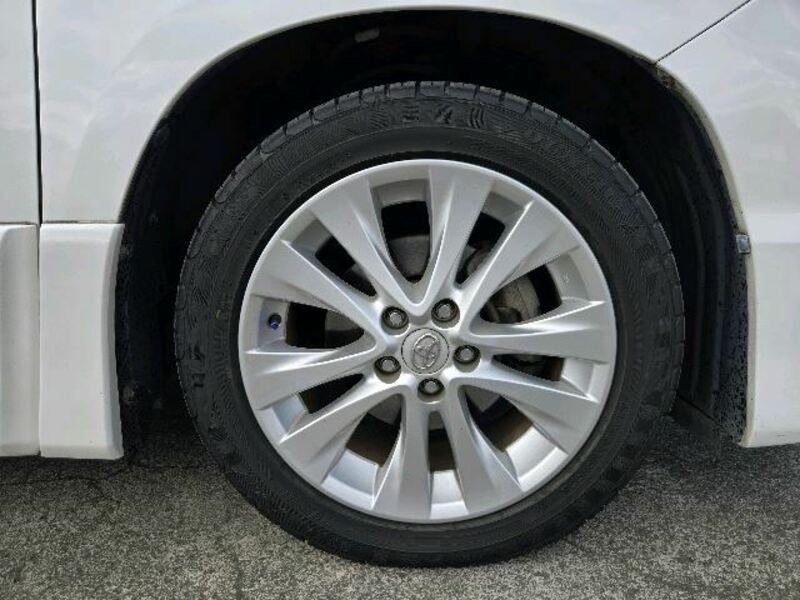 VELLFIRE-11