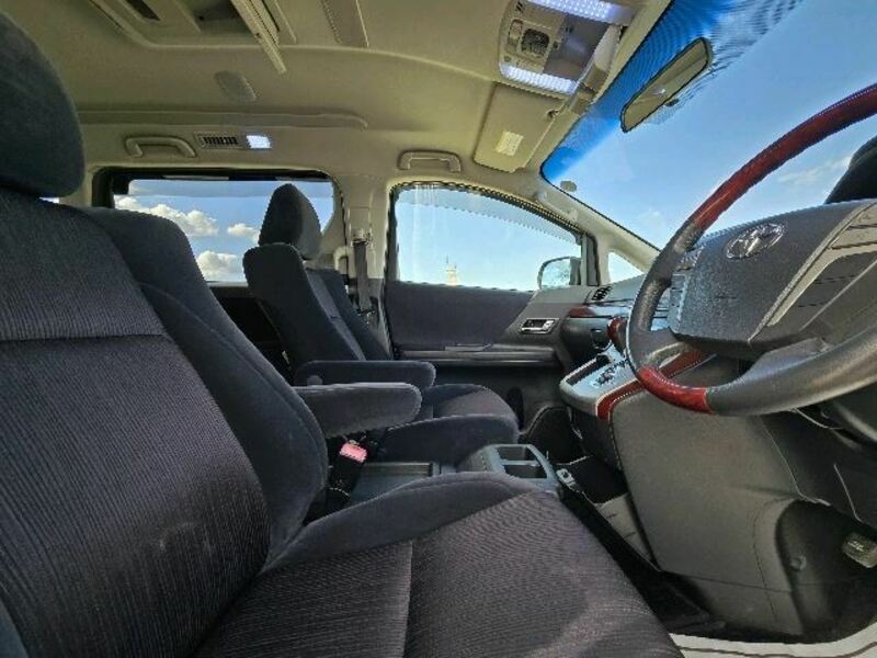 VELLFIRE-39