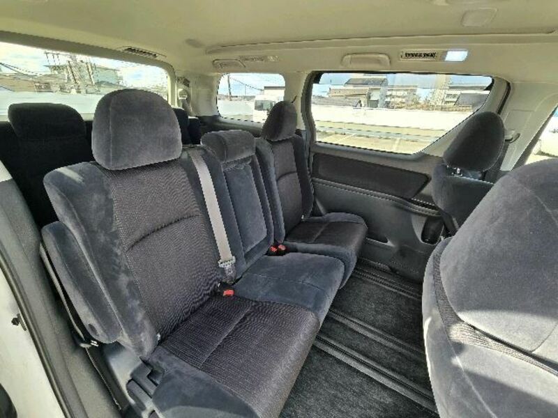 VELLFIRE-40