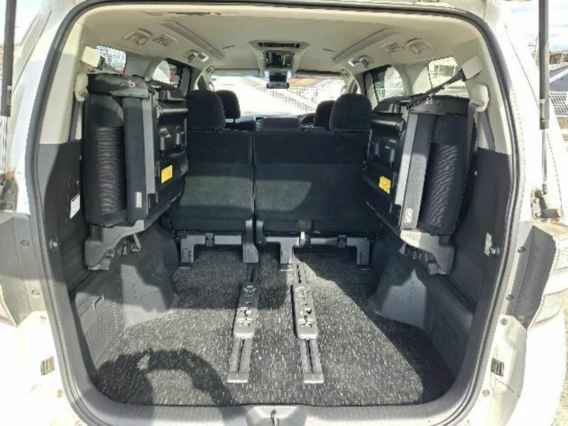 VELLFIRE-43