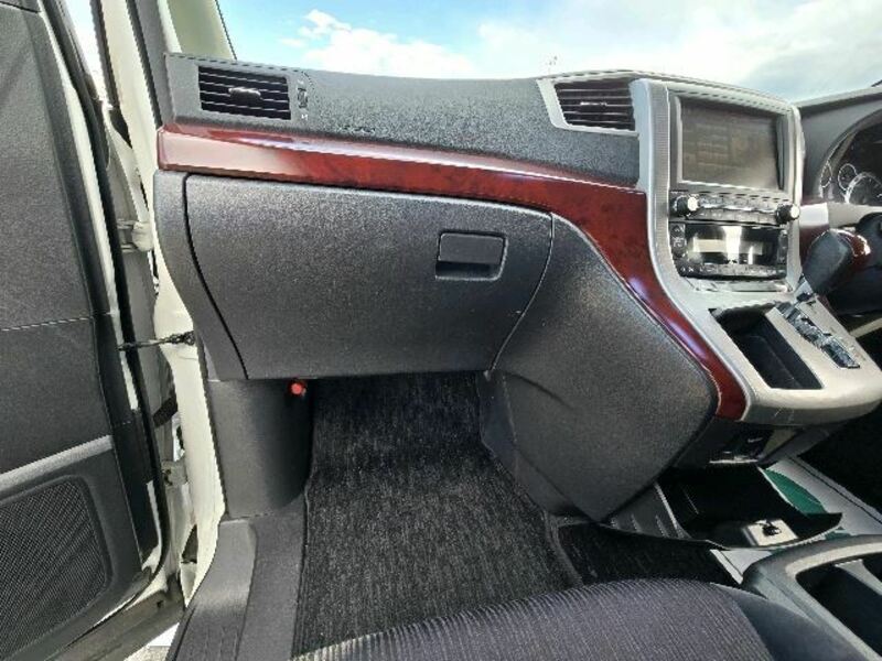 VELLFIRE-48