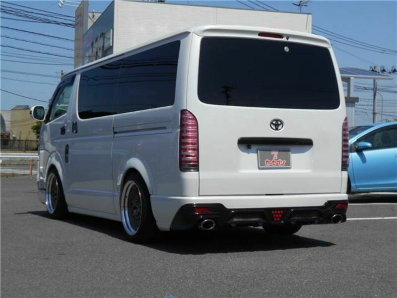 HIACE VAN-8