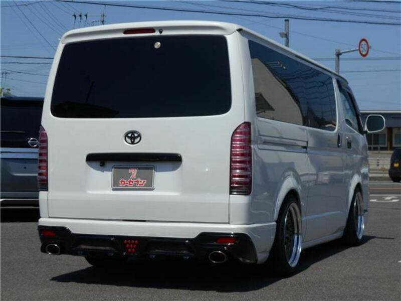 HIACE VAN-9