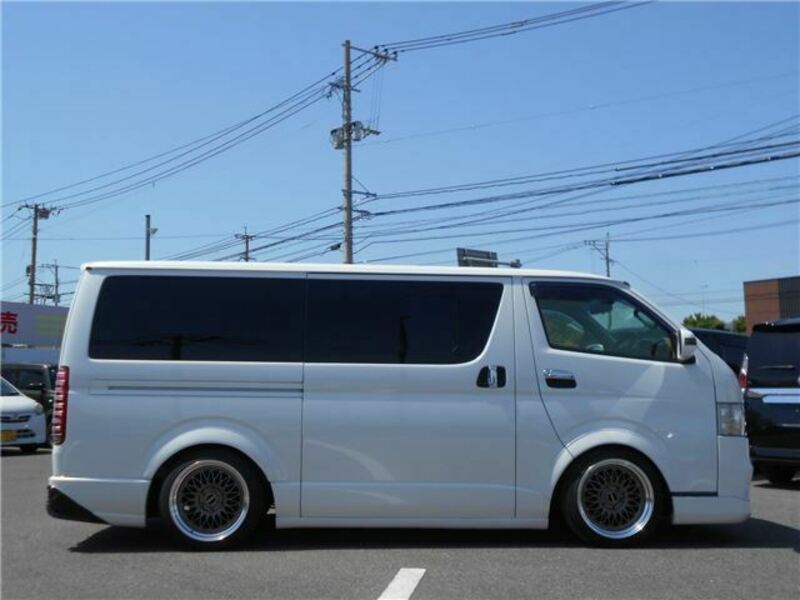 HIACE VAN-14
