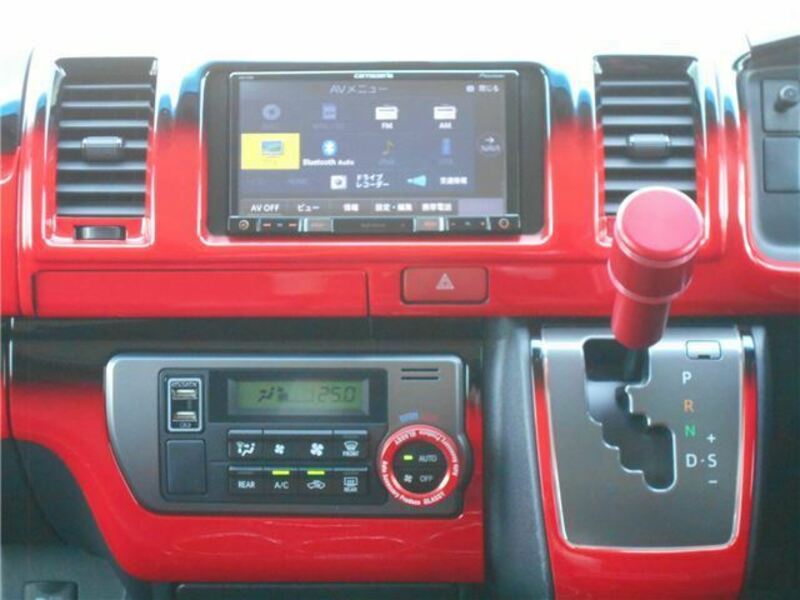 HIACE VAN-17