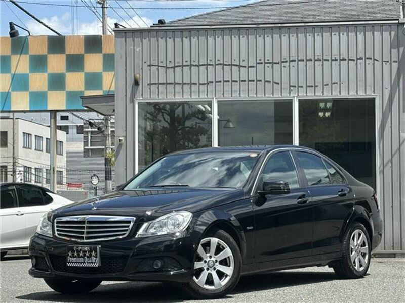 MERCEDES-BENZ　C-CLASS