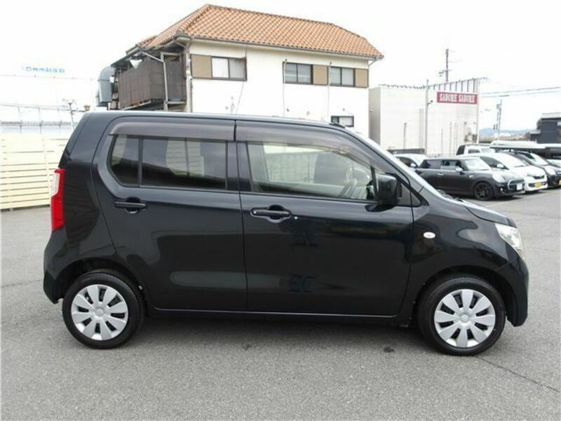 WAGON R-8