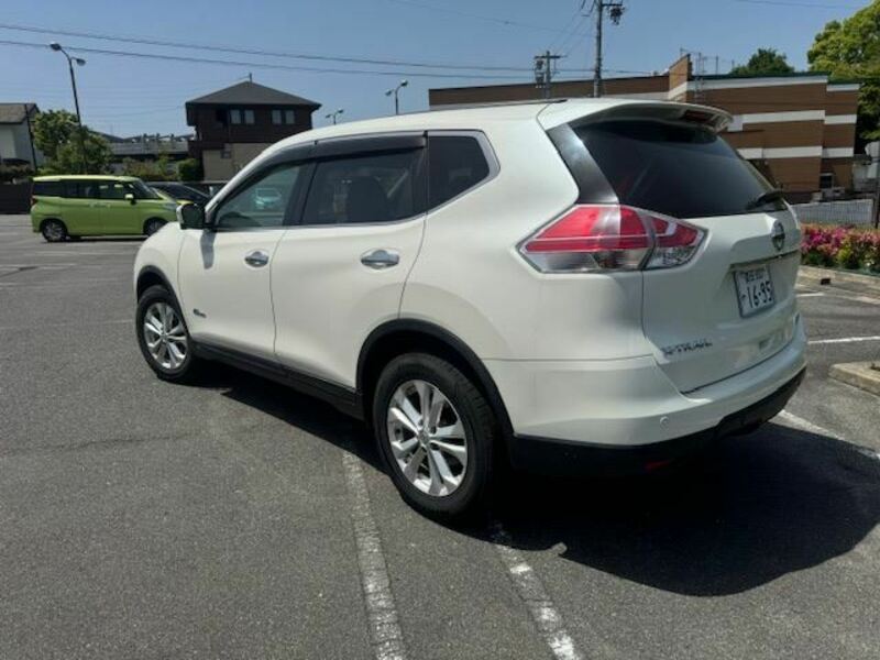 X-TRAIL-4