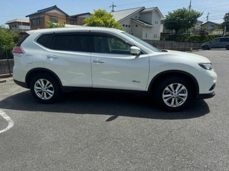X-TRAIL-5