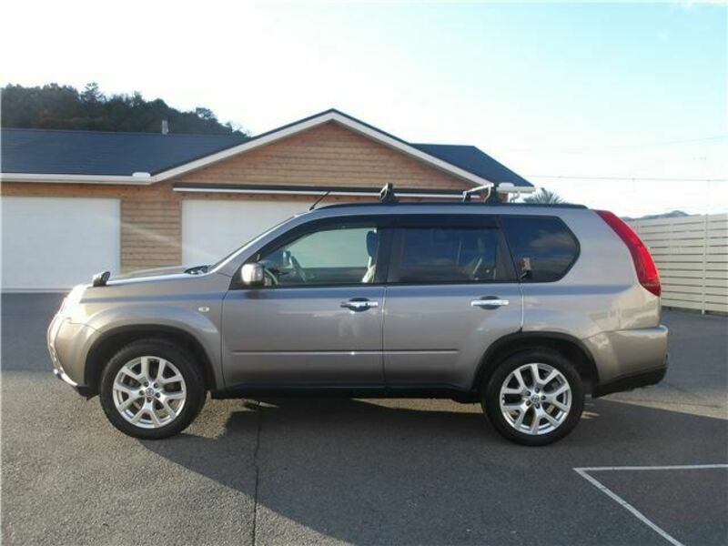 X-TRAIL-4