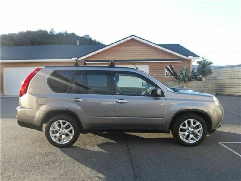 X-TRAIL-8
