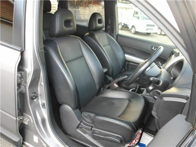 X-TRAIL-23