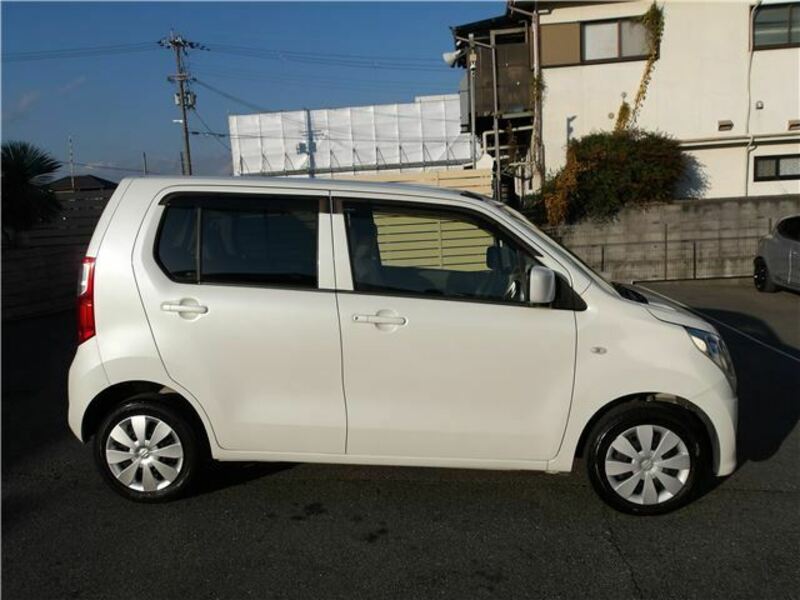 WAGON R-8