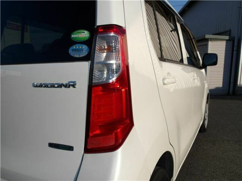 WAGON R-17
