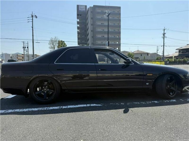 SKYLINE-6