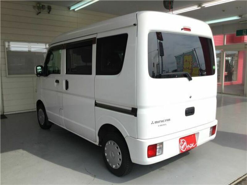 MINICAB VAN