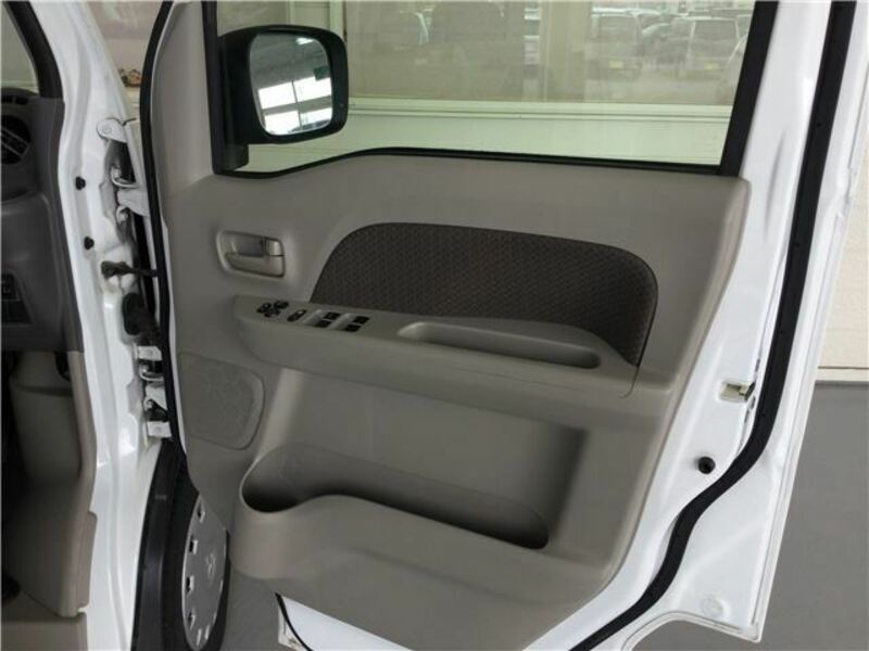 MINICAB VAN