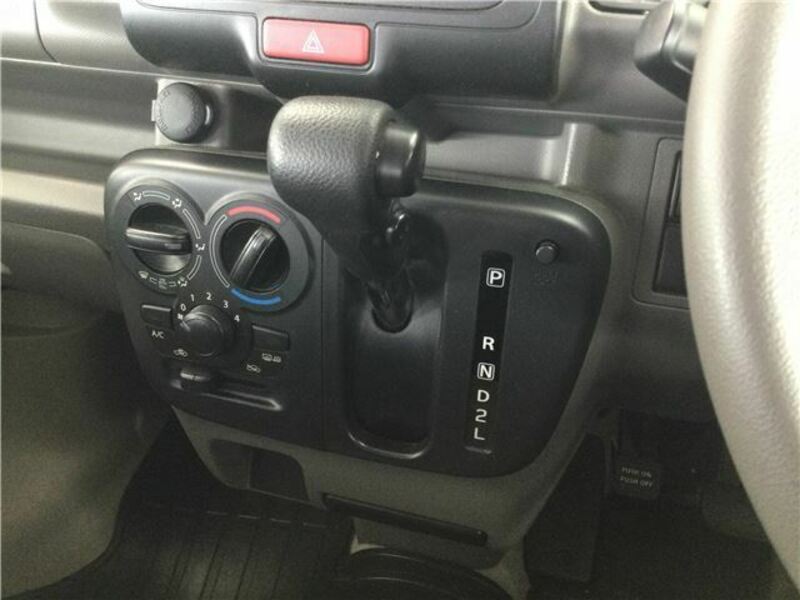 MINICAB VAN