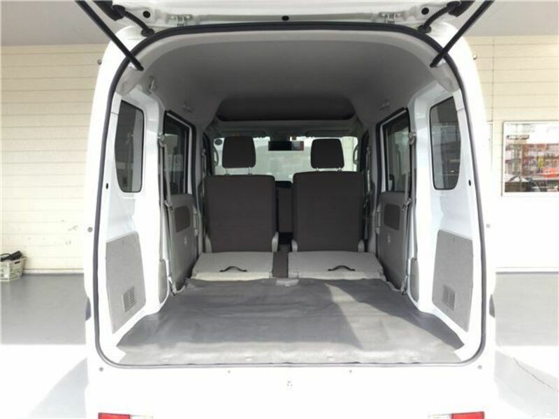 MINICAB VAN