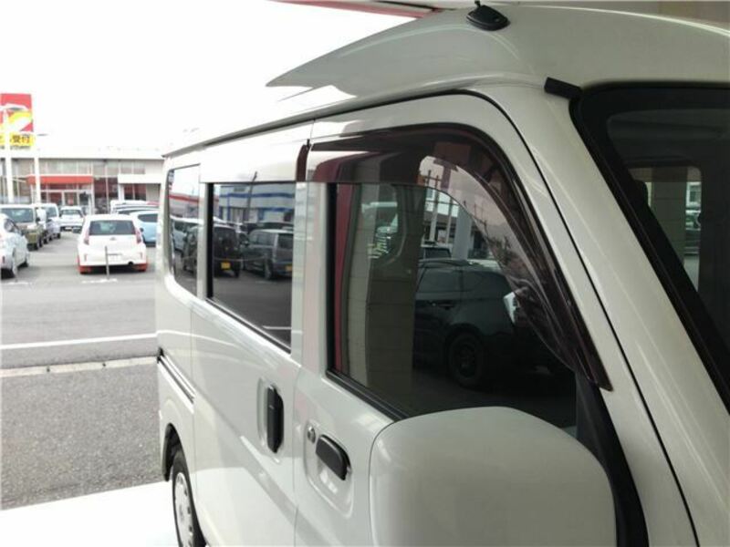MINICAB VAN
