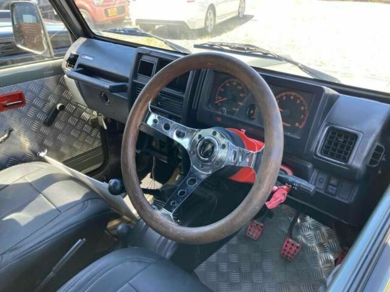 JIMNY-18