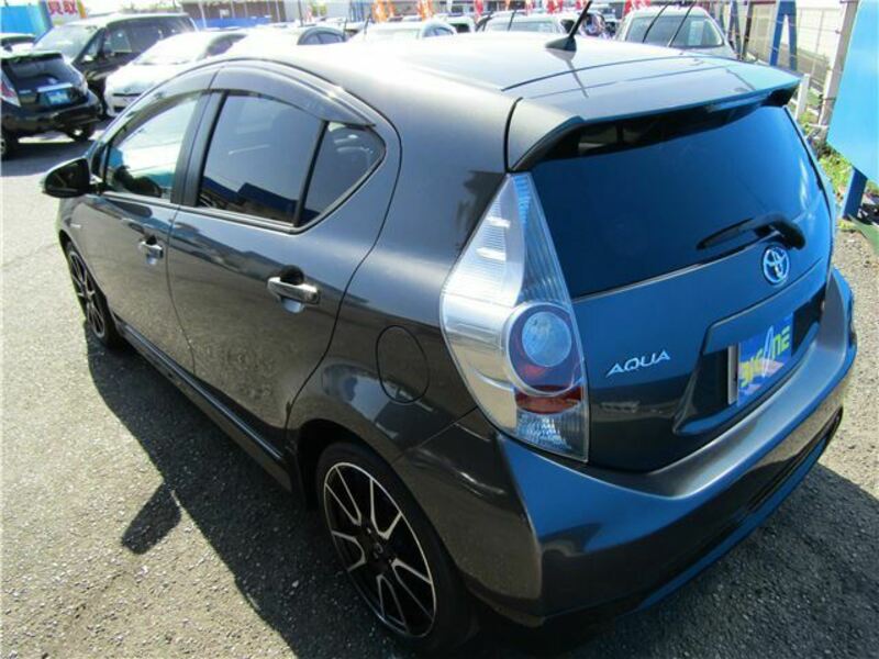 AQUA-10