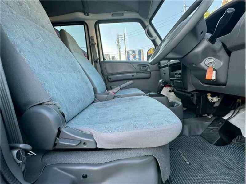 MINICAB VAN