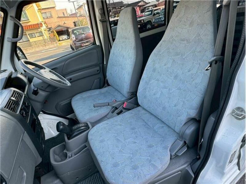 MINICAB VAN