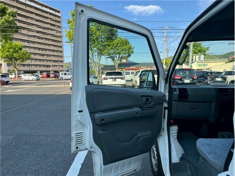 MINICAB VAN