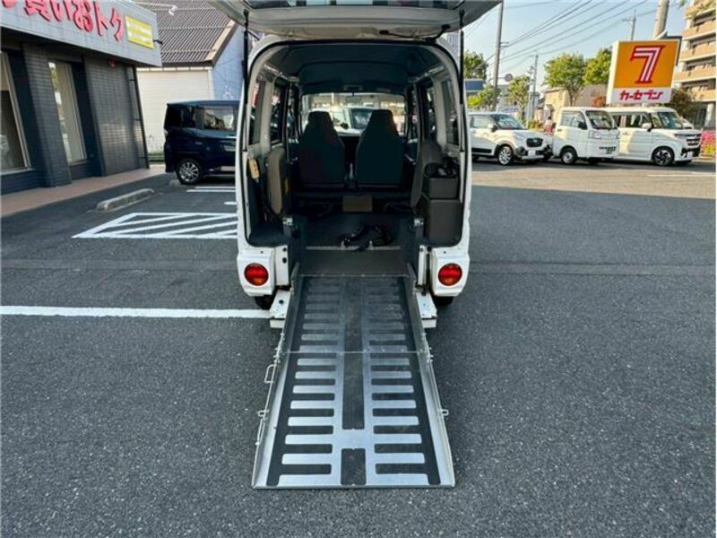 MINICAB VAN