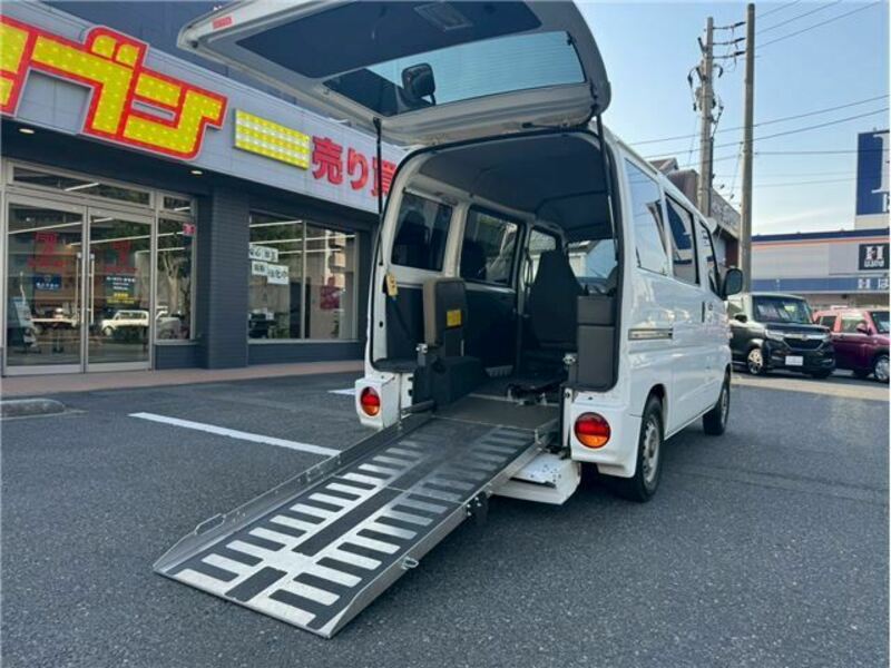 MINICAB VAN
