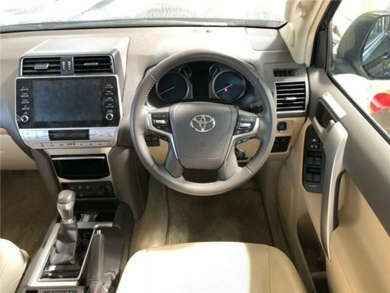 LAND CRUISER PRADO-5