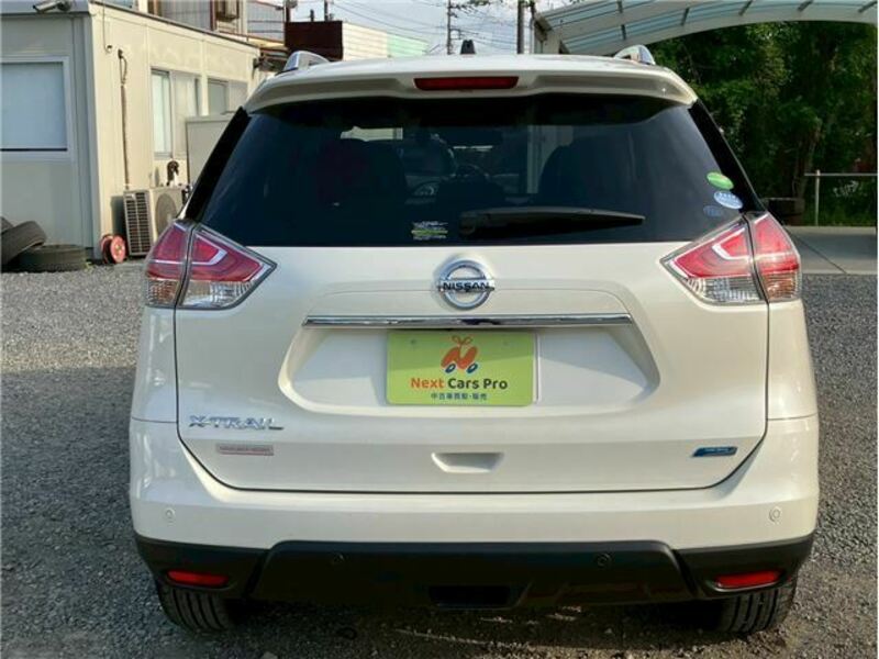 X-TRAIL-1