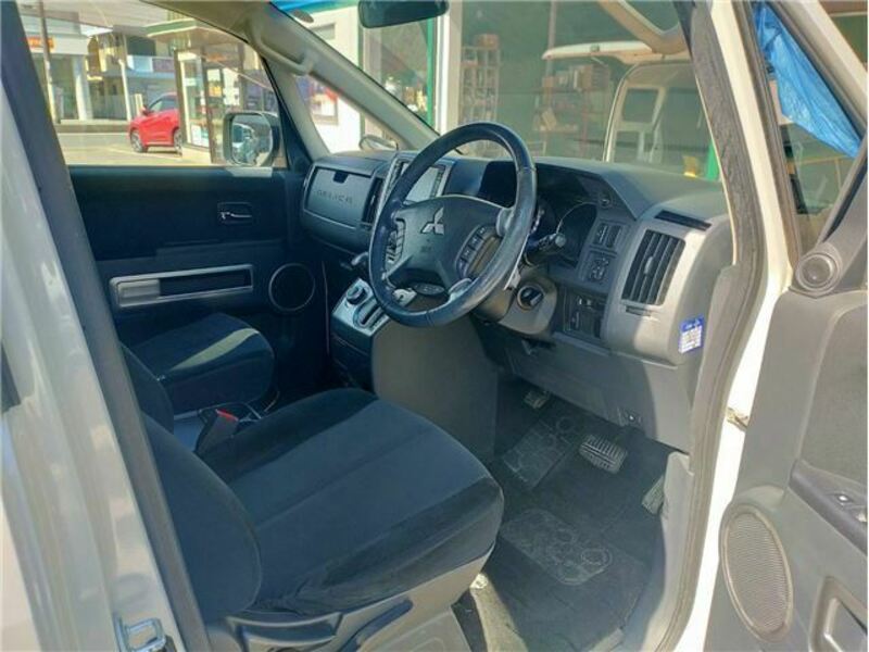 DELICA D5-12